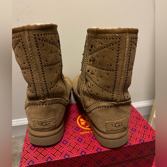 Limited Edition Studded Boots | UGG - Picture 4 of 4